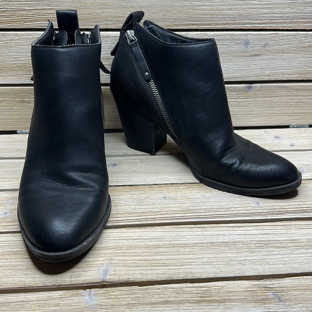 Dolce Vita for Target Dual Zip Black Booties Size 10